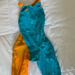 Speedo Lazer elite 2 kneeskin, open back and comfort strap, size 23